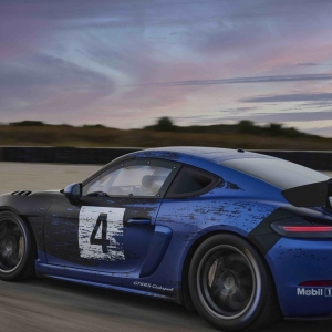 La nouvelle Porsche Cayman GT4 prête à écumer les pistes en 2022